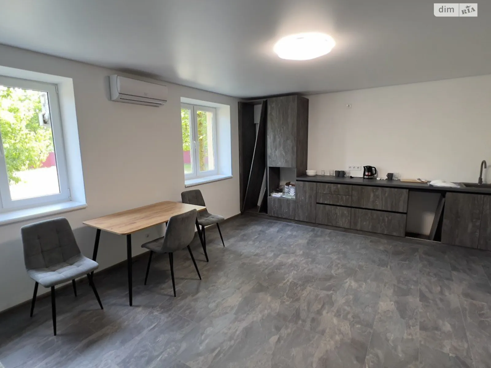 Продается 2-комнатная квартира 46.4 кв. м в Берегове, ул. Хмельницкого - фото 1