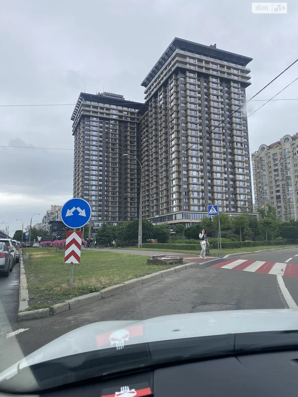 Продается 3-комнатная квартира 121 кв. м в Киеве, просп. Оболонский, 26 - фото 1