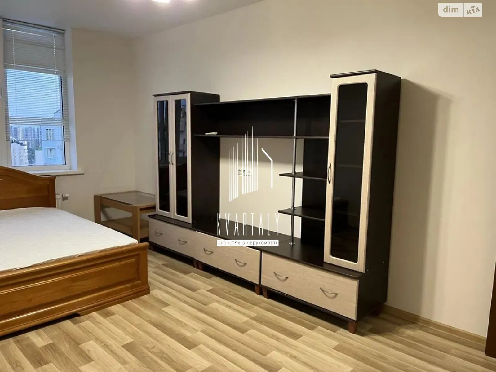 Сдается в аренду 1-комнатная квартира 45 кв. м в Киеве, ул. Урловская, 23 - фото 1
