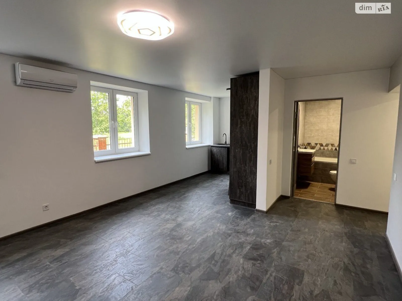 Продается 2-комнатная квартира 48.4 кв. м в Берегове, ул. Хмельницкого - фото 1