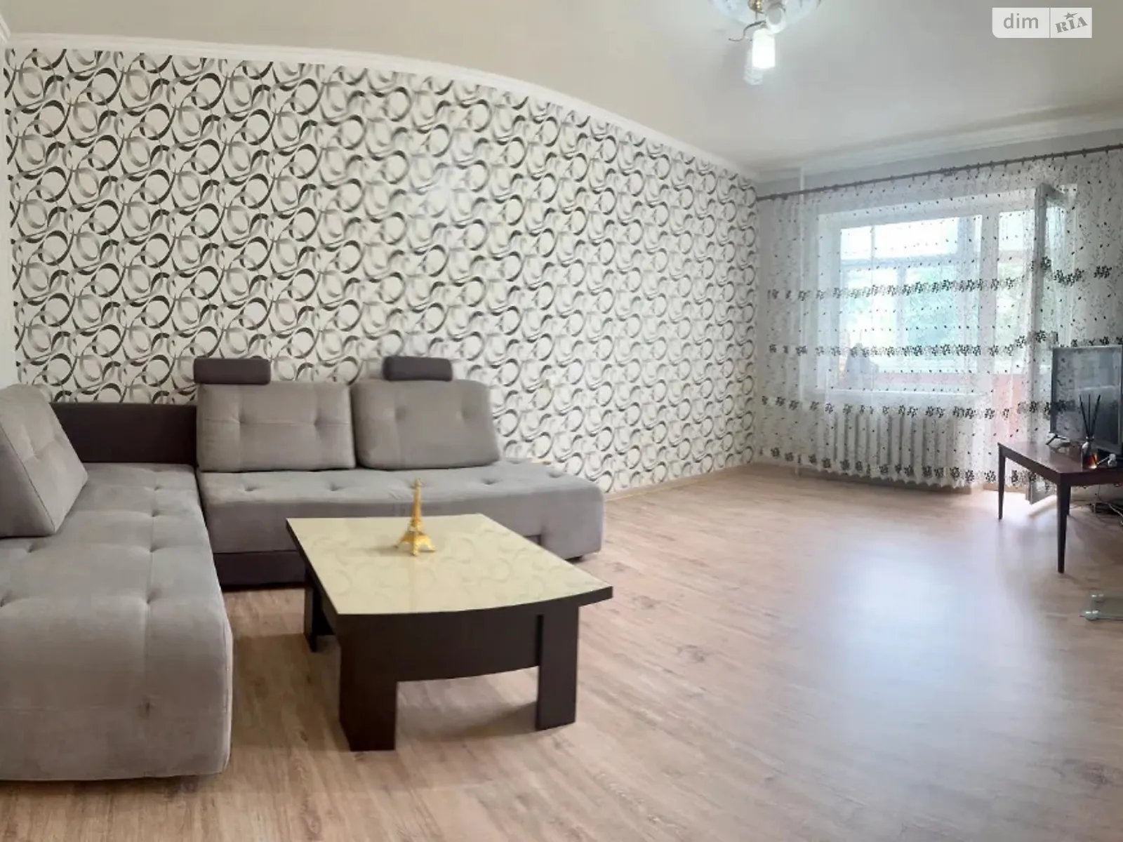 Продается 2-комнатная квартира 54 кв. м в Днепре, ул. Янтарная, 81/1 - фото 1