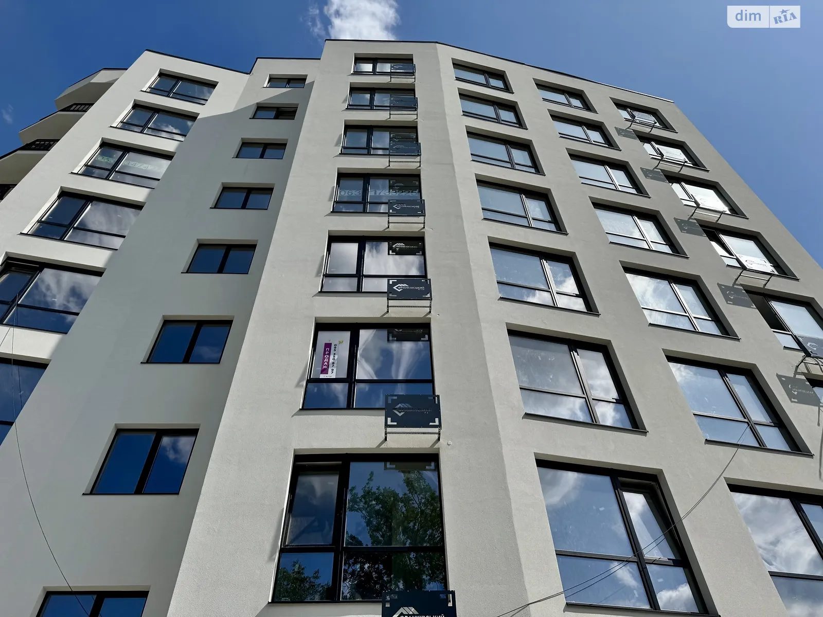 Продается 1-комнатная квартира 55 кв. м в Ивано-Франковске, ул. Вовчинецька, 55 - фото 1