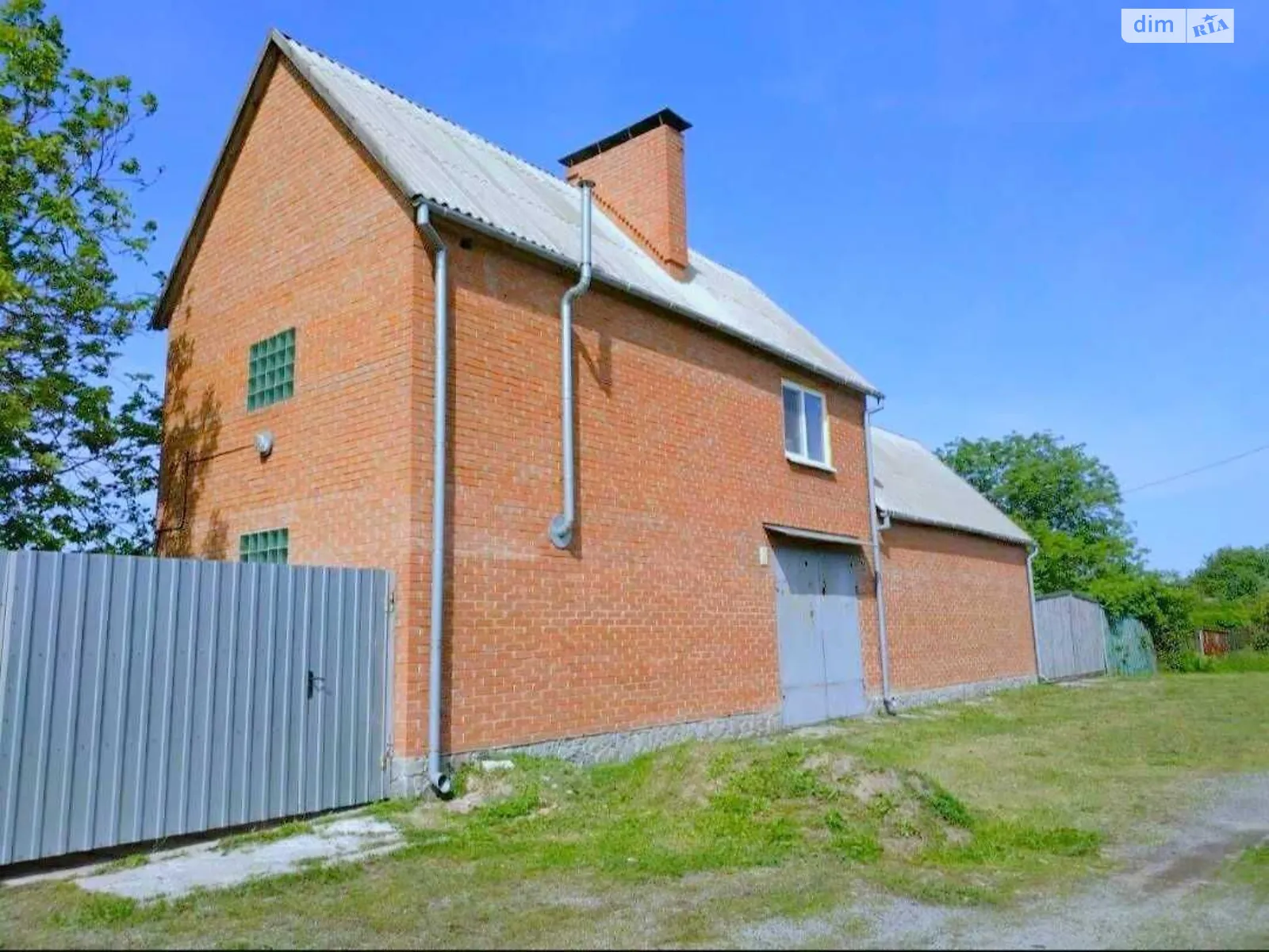 Продается дом на 2 этажа 277.9 кв. м с участком, цена: 35000 $ - фото 1