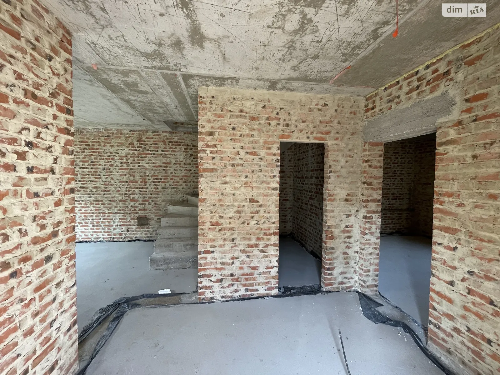 мас. Макарова Ювилейный Ровно, цена: 73000 $ - фото 1