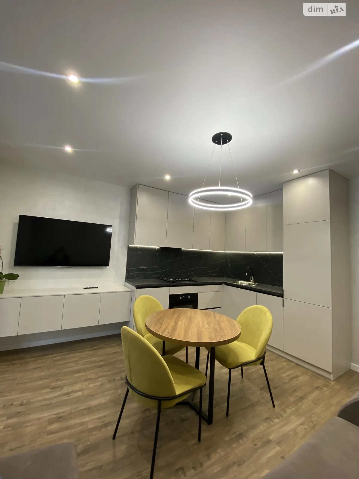 Продается 1-комнатная квартира 52 кв. м в Слобожанском - фото 1