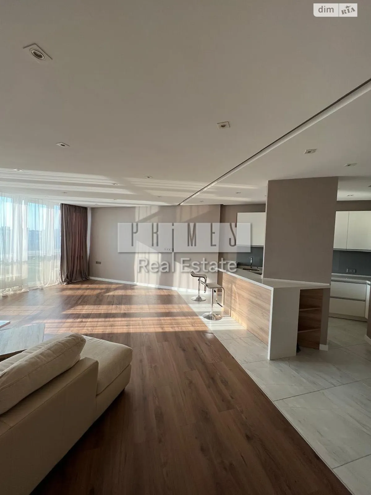 Продається 1-кімнатна квартира 87 кв. м у Києві, просп. Соборності, 30А - фото 1