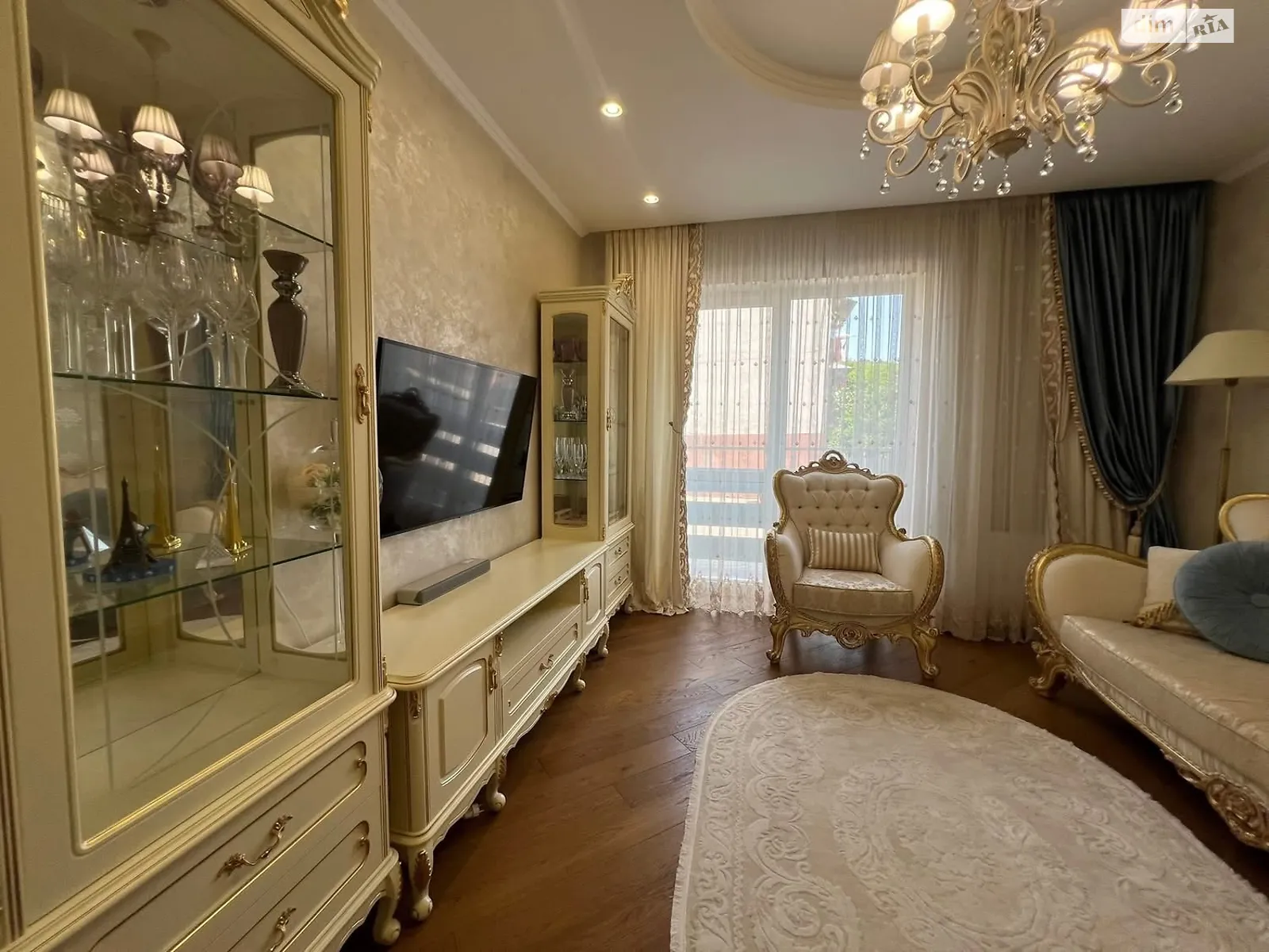 Продается 3-комнатная квартира 89.3 кв. м в Ужгороде, цена: 150000 $ - фото 1
