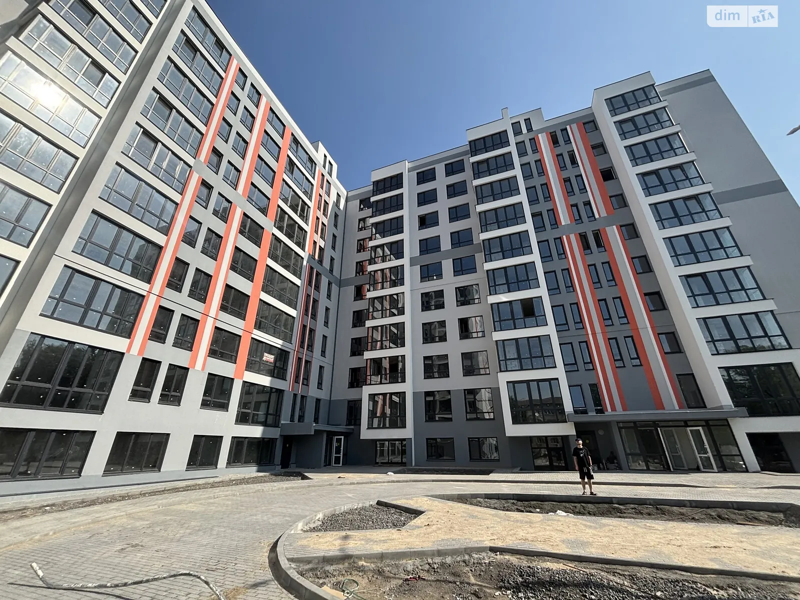 Продается 1-комнатная квартира 54 кв. м в Виннице, ул. Привокзальная, 30 - фото 1