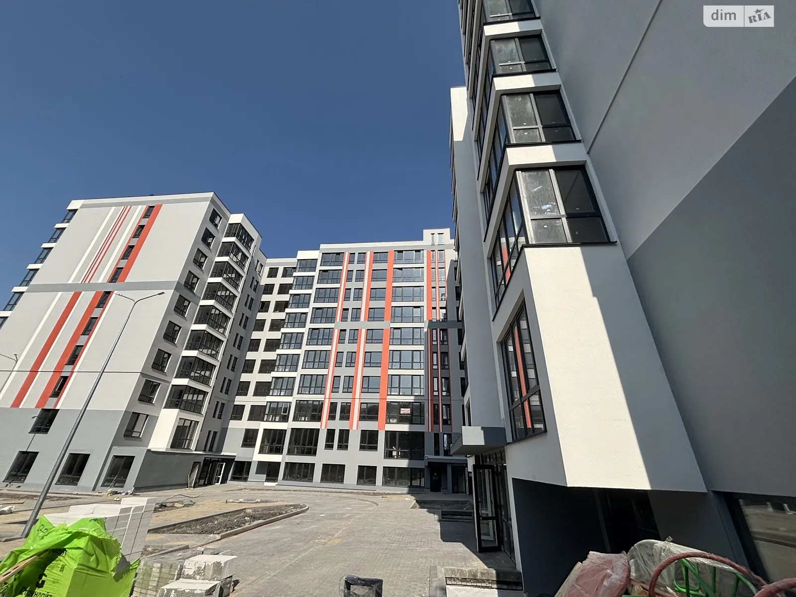 Продается 1-комнатная квартира 50.5 кв. м в Виннице, ул. Привокзальная, 30 - фото 1