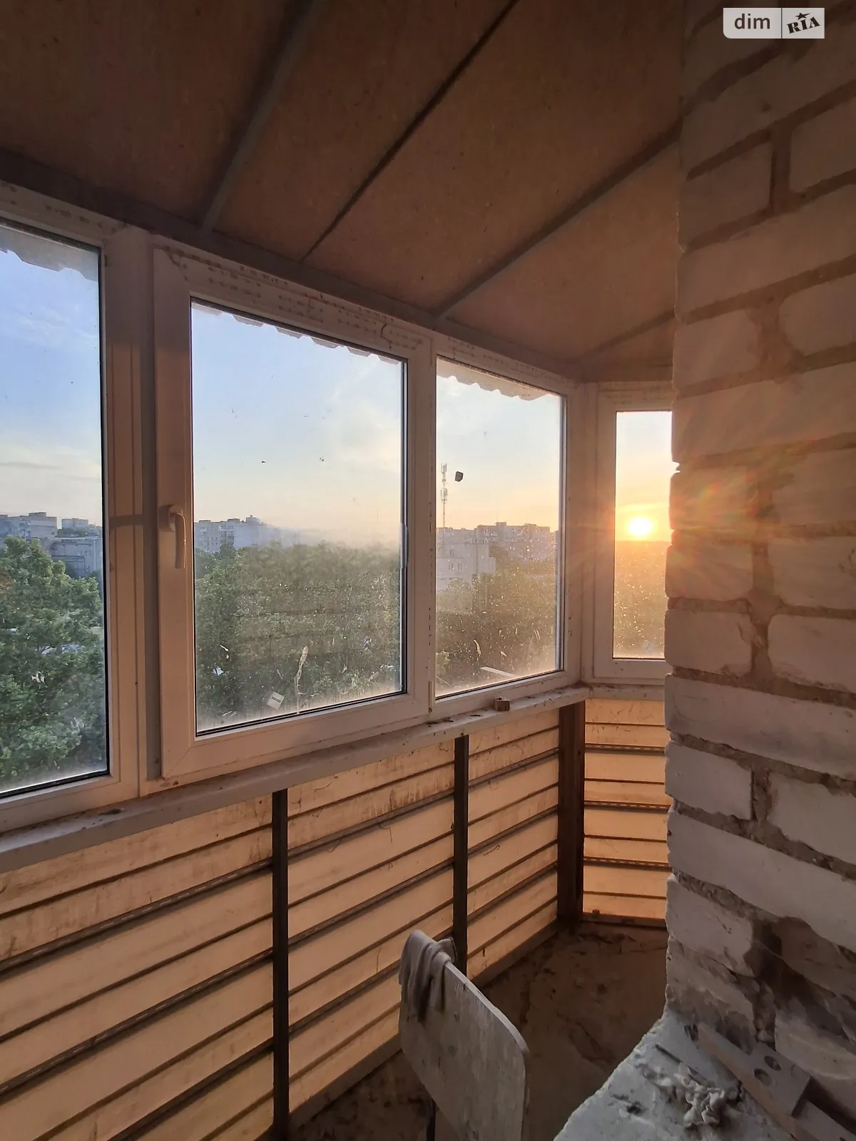 Продается 2-комнатная квартира 56 кв. м в Черноморске, ул. Защитников Украины(1 Мая) - фото 1