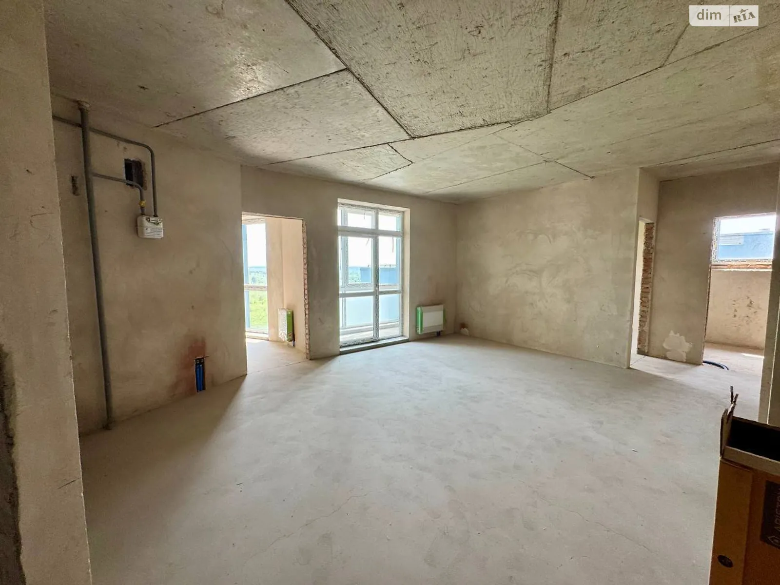 Продается 2-комнатная квартира 61.5 кв. м в Ровно, ул. Студенческая, 18 - фото 1