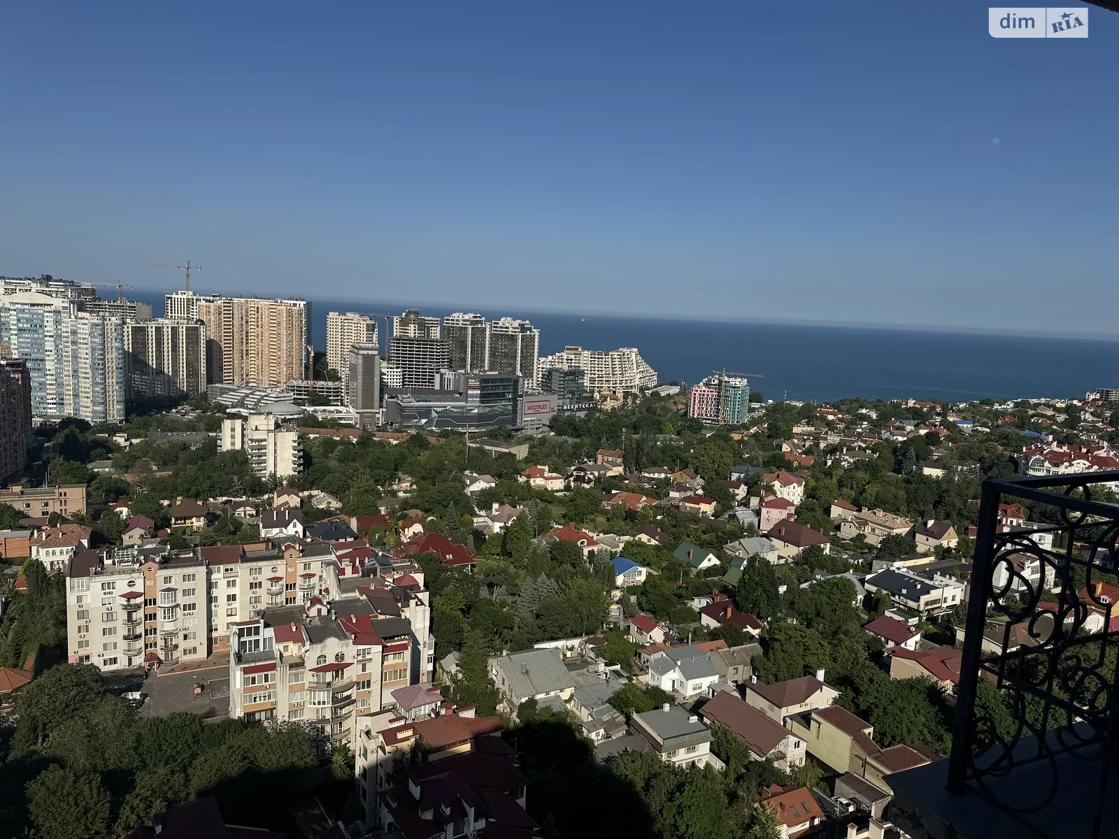 Продається 1-кімнатна квартира 52 кв. м у Одесі, вул. Педагогічна, 23Б - фото 1