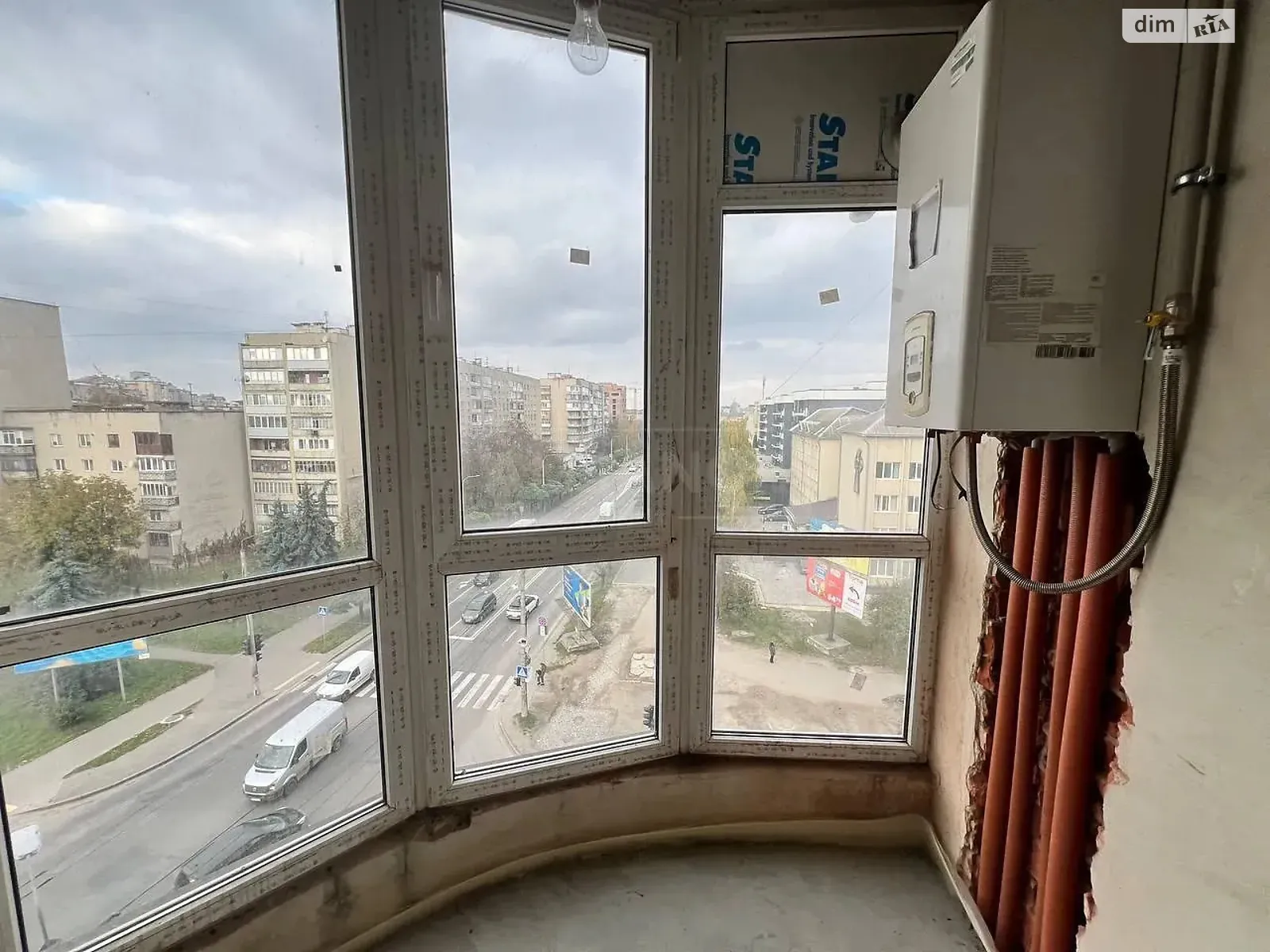 Продается 3-комнатная квартира 84 кв. м в Ивано-Франковске, пл. Европейская, 3 - фото 1