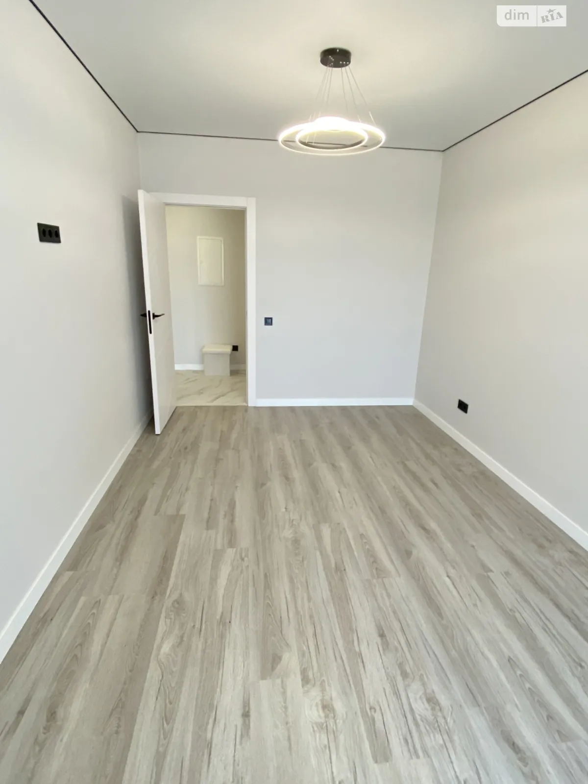 Продается 1-комнатная квартира 40 кв. м в Ирпене, цена: 63500 $ - фото 1