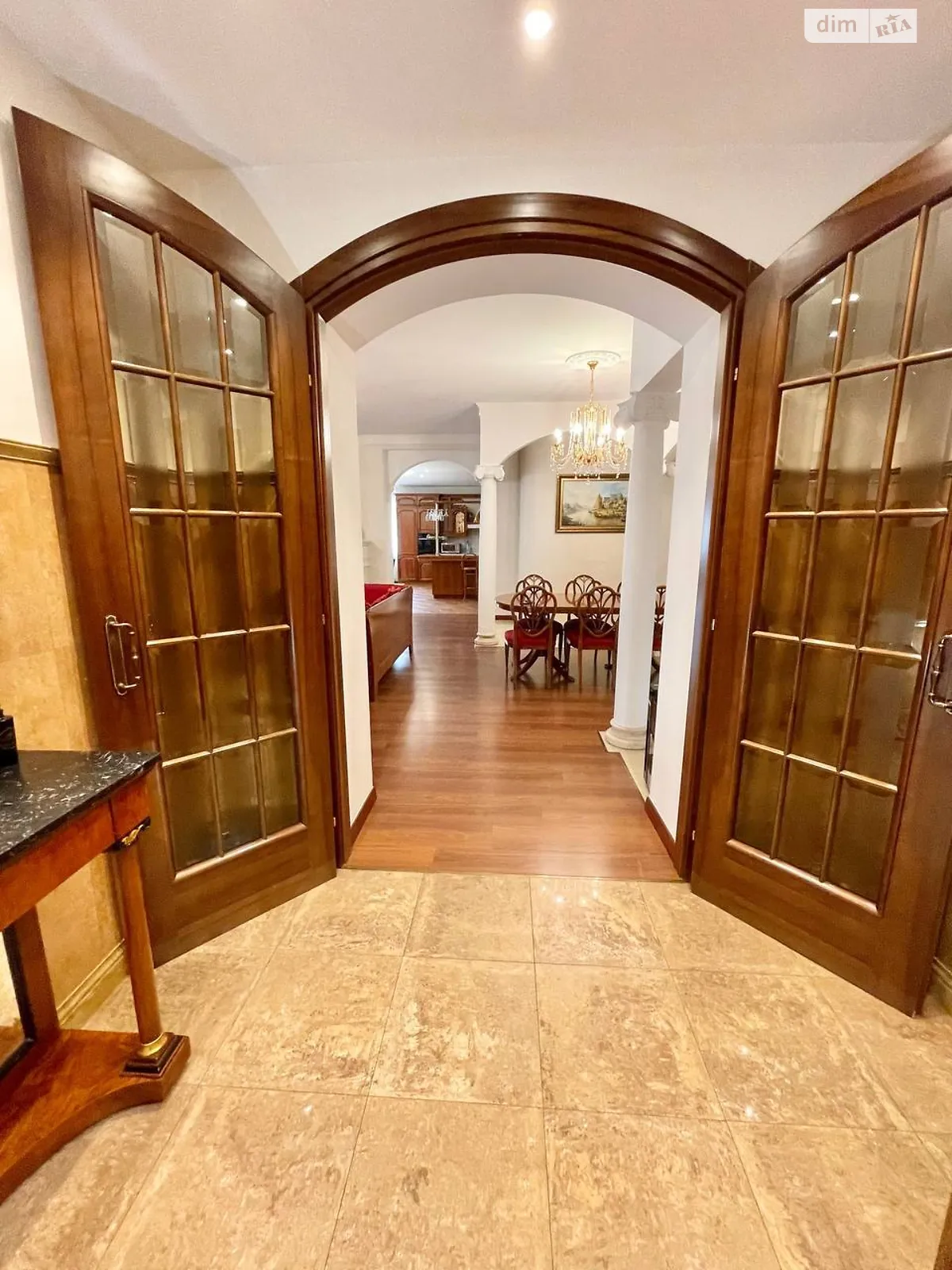 Продается 4-комнатная квартира 220.6 кв. м в, цена: 190000 $ - фото 1