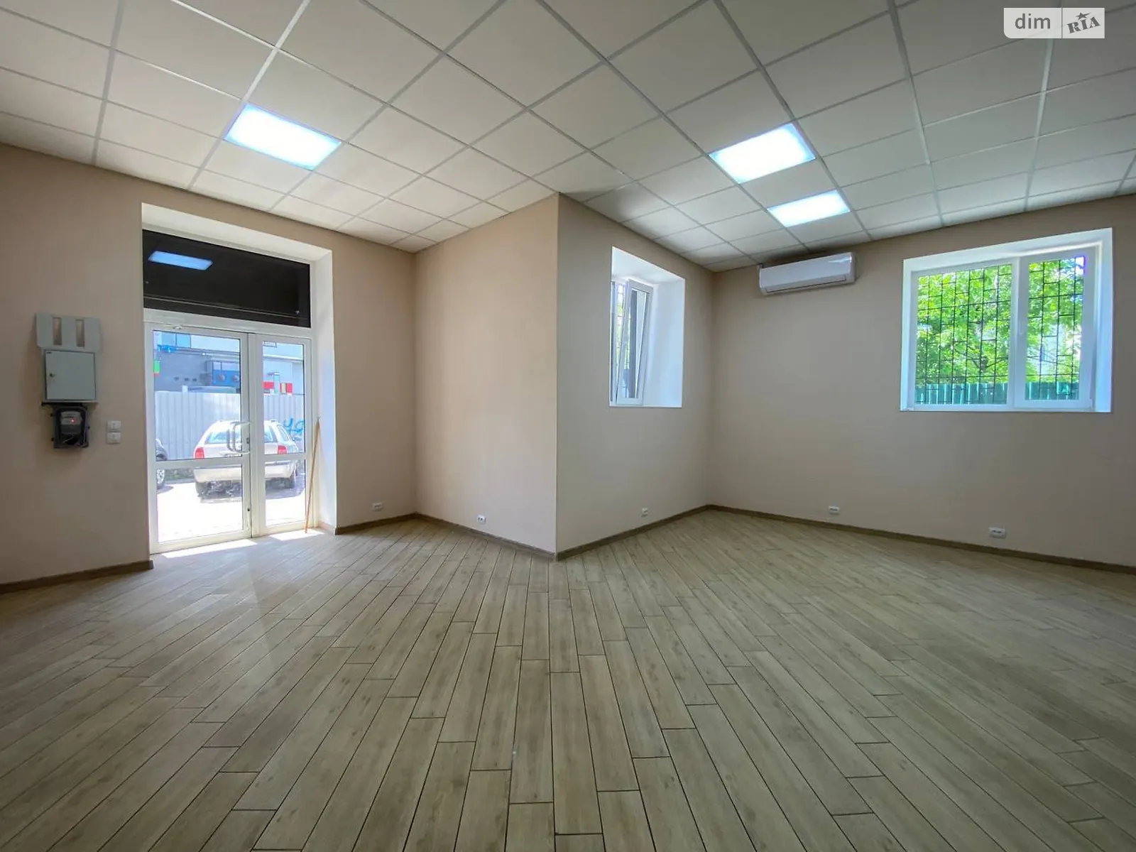 Здається в оренду приміщення вільного призначення 46 кв. м в 12-поверховій будівлі, цена: 28000 грн - фото 1