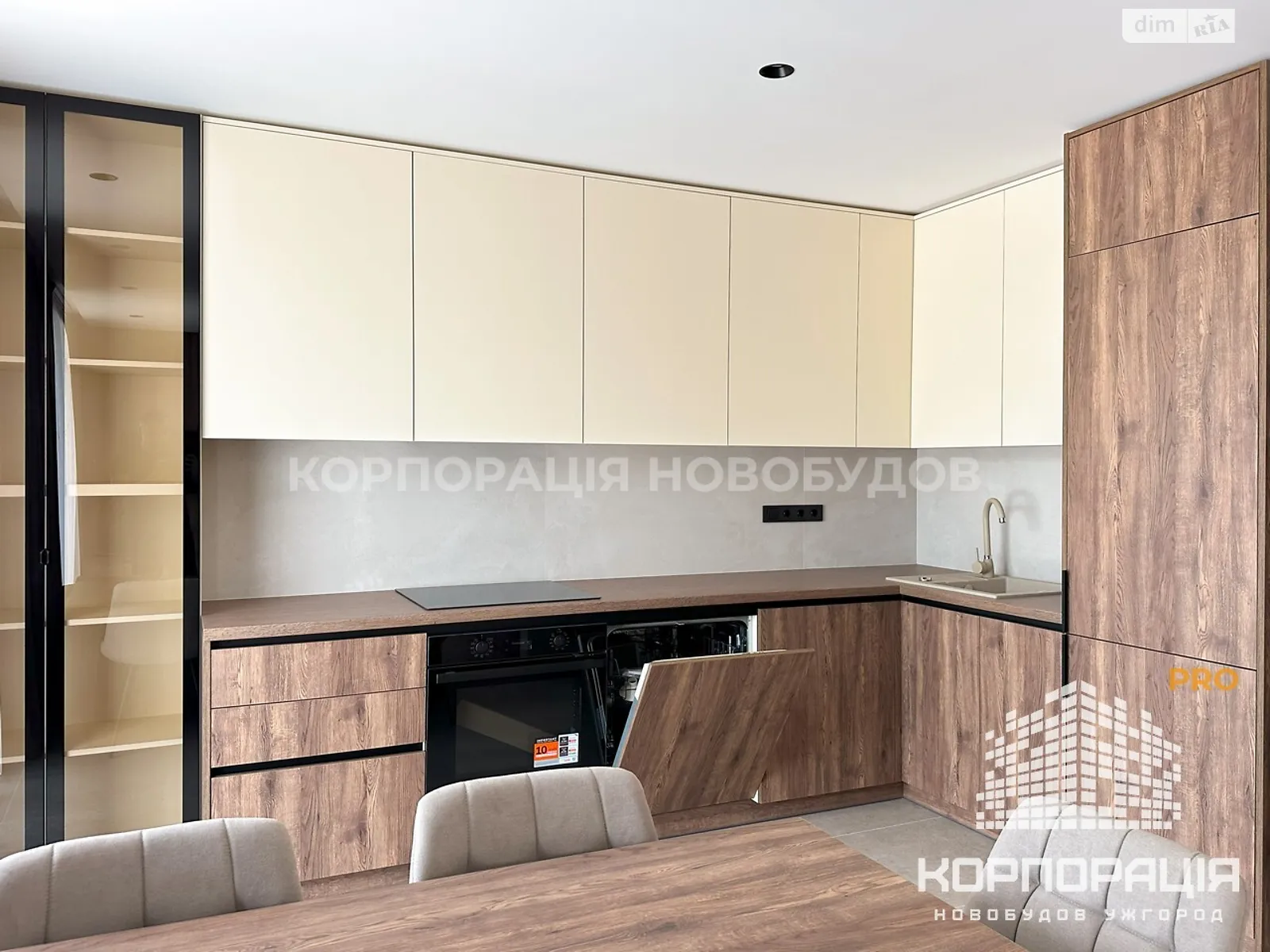 Продается 1-комнатная квартира 42.58 кв. м в Ужгороде - фото 1