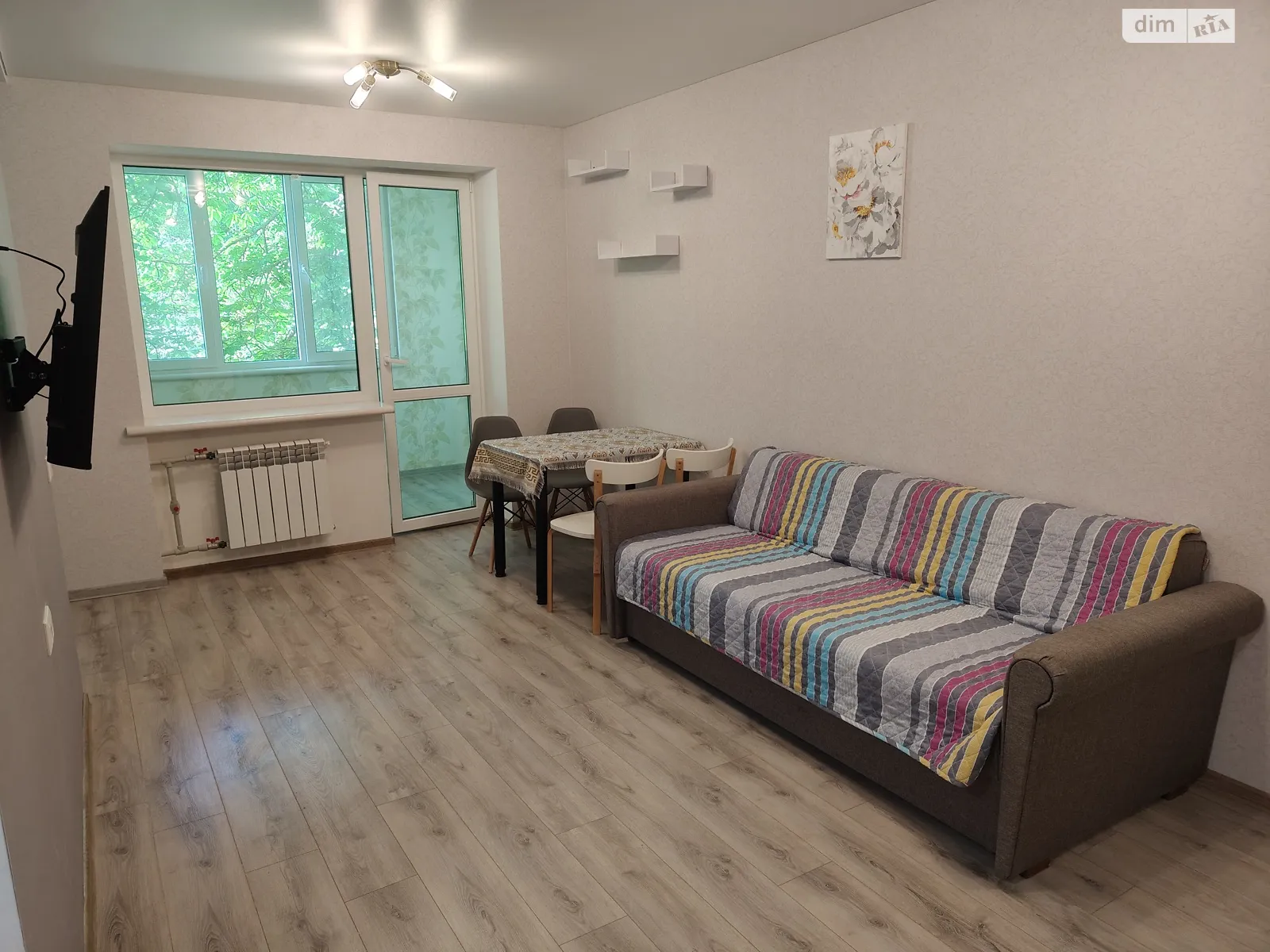 Здається в оренду 3-кімнатна квартира у Чорноморську, вул. Паркова, 4 - фото 1