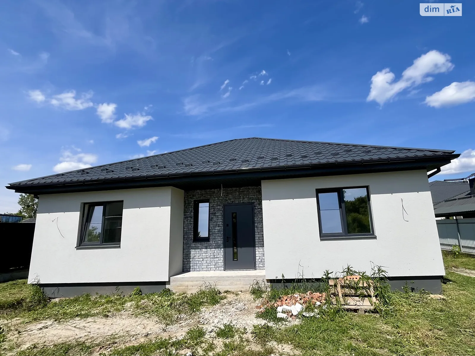 Продається одноповерховий будинок 96 кв. м з подвалом, цена: 77000 $ - фото 1