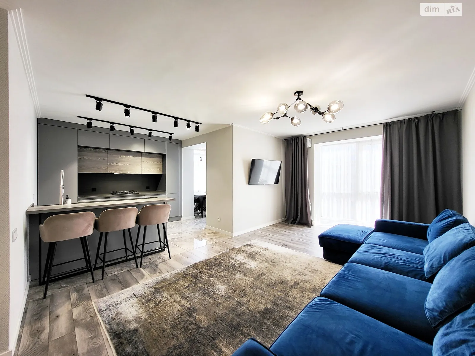 Продается 3-комнатная квартира 120 кв. м в Виннице, ул. Вячеслава Черновола - фото 1