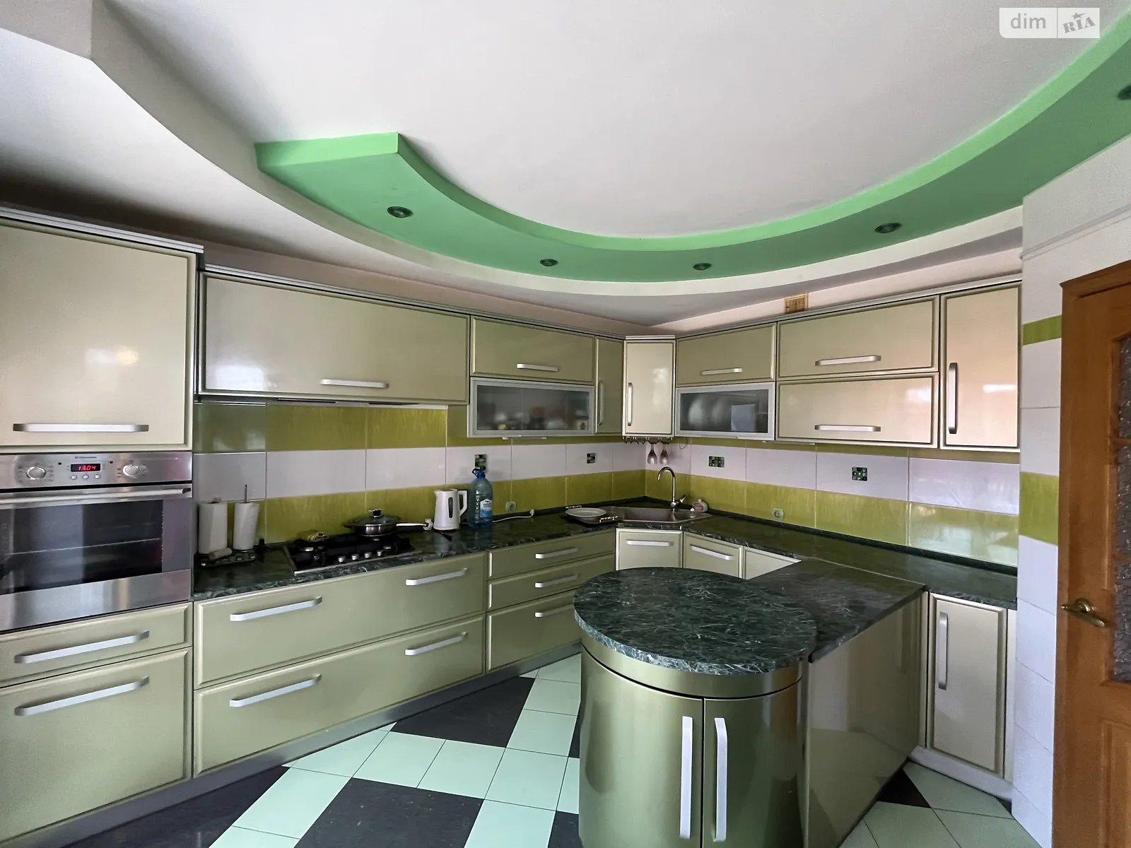 Продається будинок 3 поверховий 331.7 кв. м з гаражем, цена: 260000 $ - фото 1