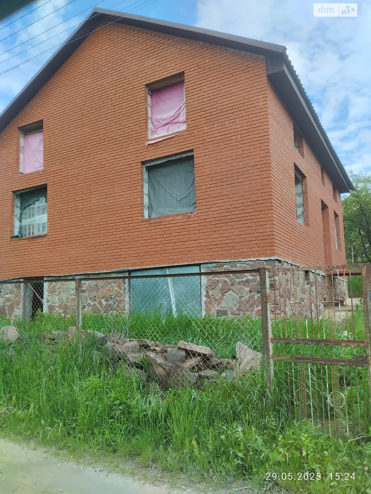 Продається будинок 3 поверховий 150 кв. м с басейном, цена: 115000 $ - фото 1