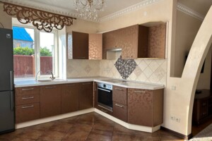 Куплю часть дома в Киеве без посредников