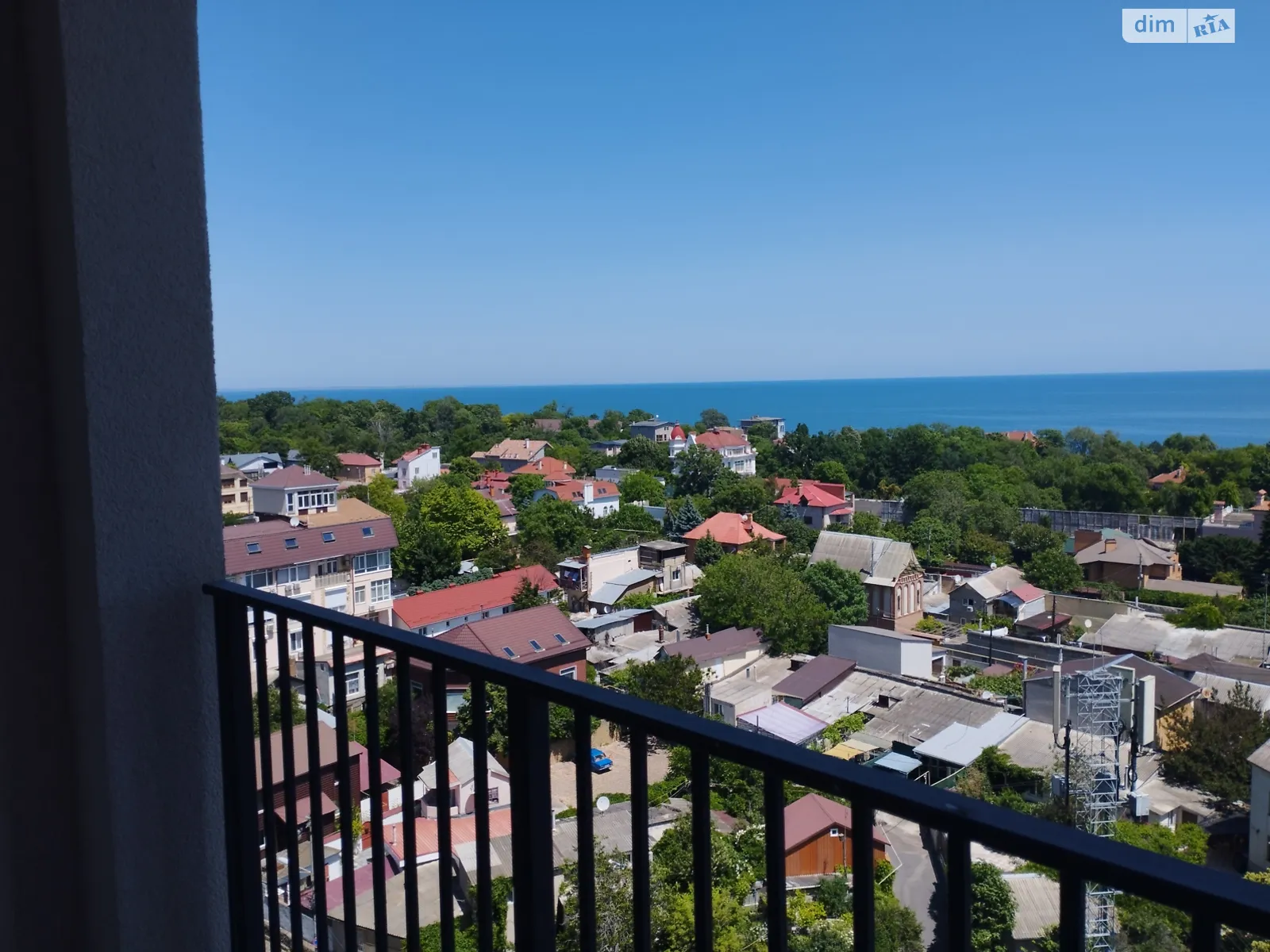 Продається 2-кімнатна квартира 60 кв. м у Одесі, вул. Дача Ковалевського, 5А - фото 1