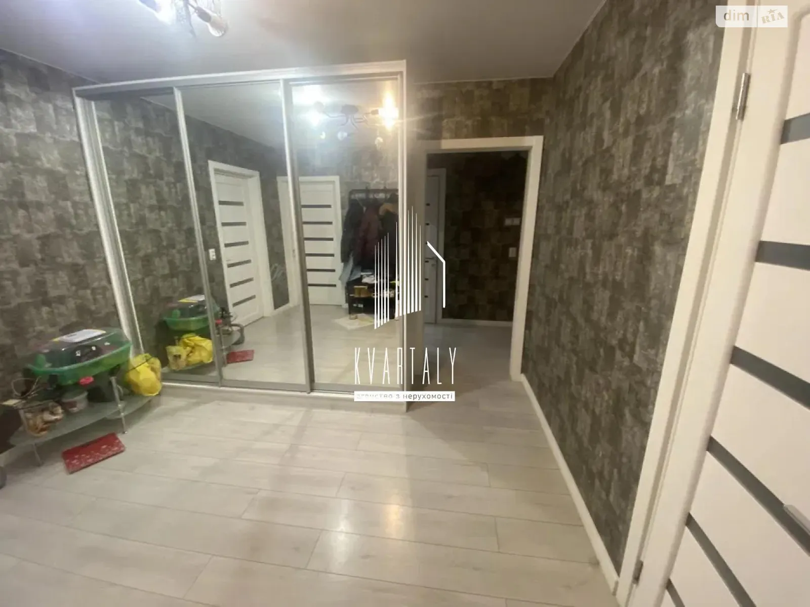 Продается 3-комнатная квартира 98 кв. м в Киеве, цена: 115000 $ - фото 1