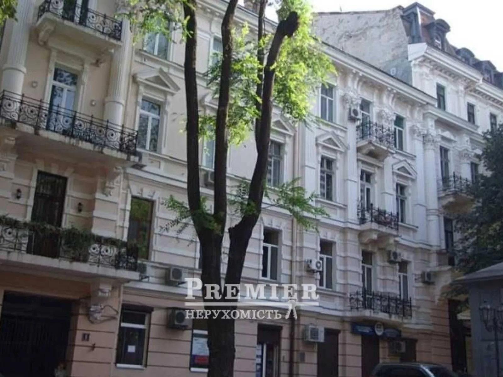 Продается 3-комнатная квартира 60 кв. м в Одессе, ул. Дерибасовская - фото 1