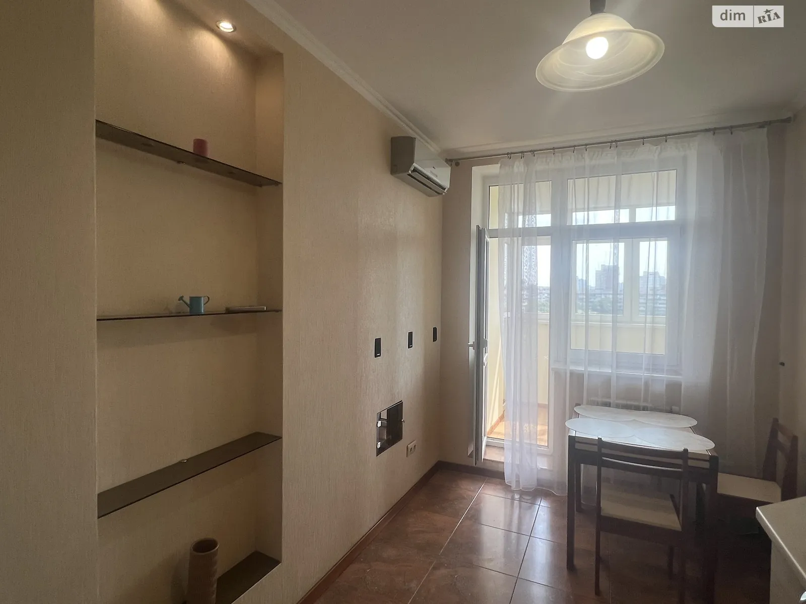 Сдается в аренду 1-комнатная квартира 47 кв. м в Киеве, ул. Семьи Кульженко(Петра Дегтяренко), 7 - фото 1