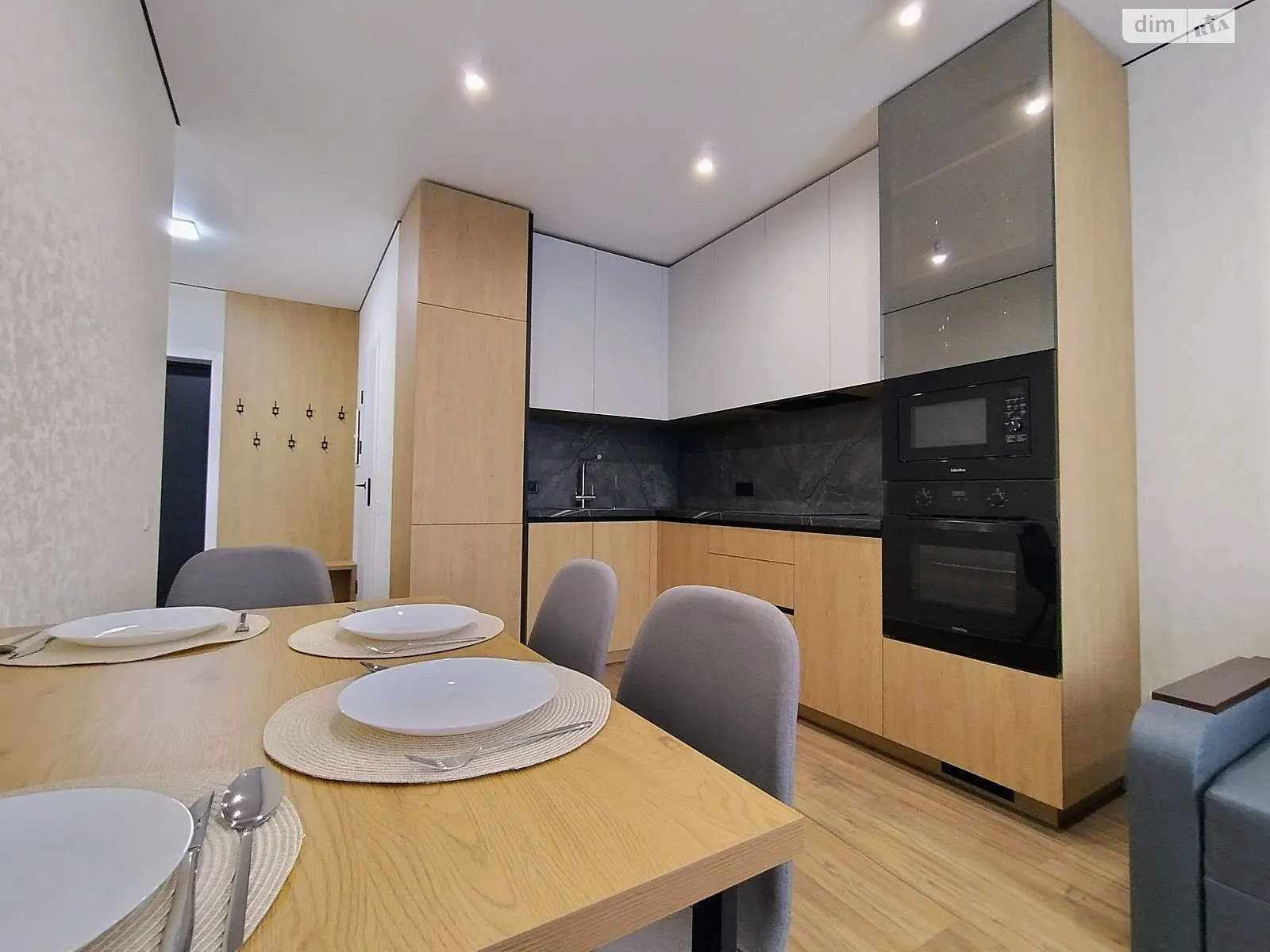 Продается 1-комнатная квартира 44 кв. м в Киеве, ул. Семьи Кристеров, 14Б - фото 1