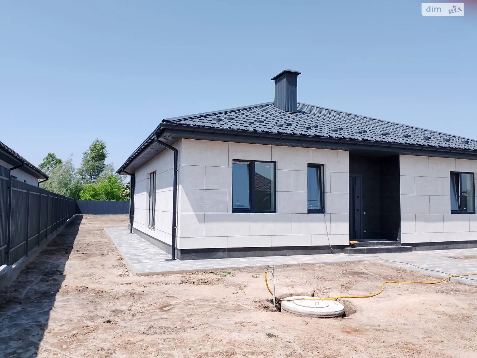 Продається одноповерховий будинок 110 кв. м з банею/сауною, цена: 100000 $ - фото 1