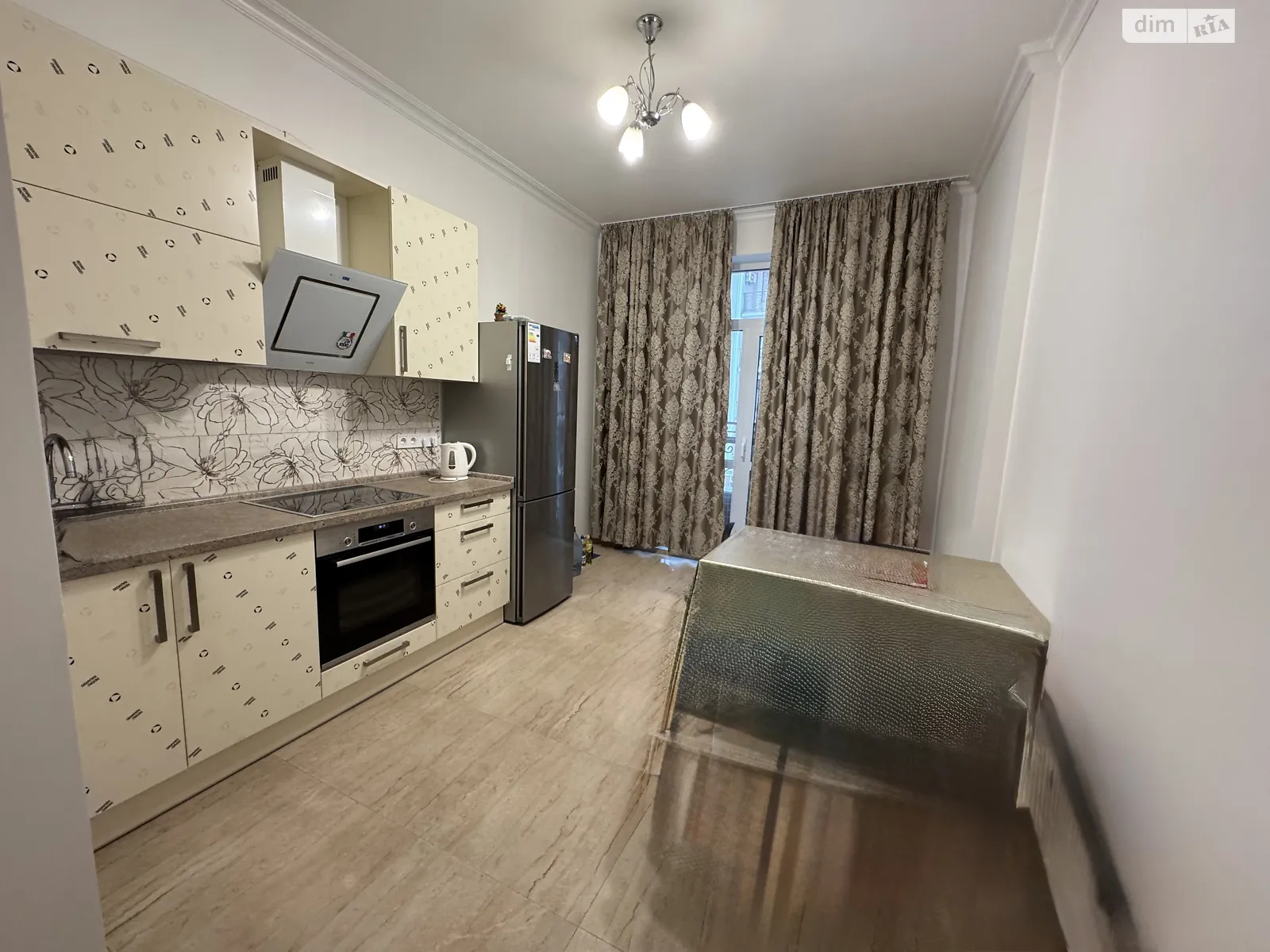 Продается 1-комнатная квартира 46 кв. м в Одессе, бул. Итальянский, 3А - фото 1