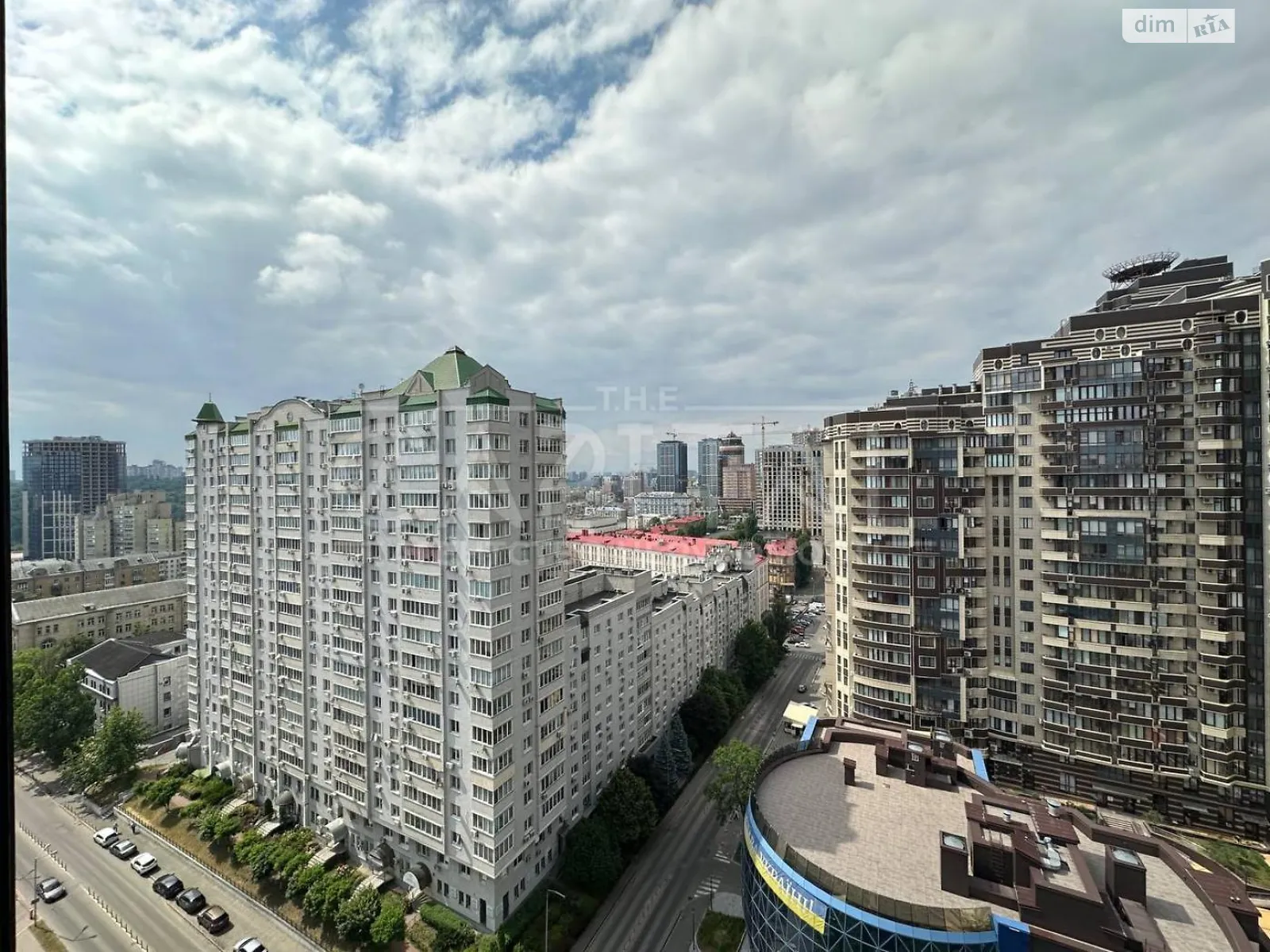 Продается 3-комнатная квартира 100.4 кв. м в Киеве, ул. Василия Тютюнника, 39/2 - фото 1