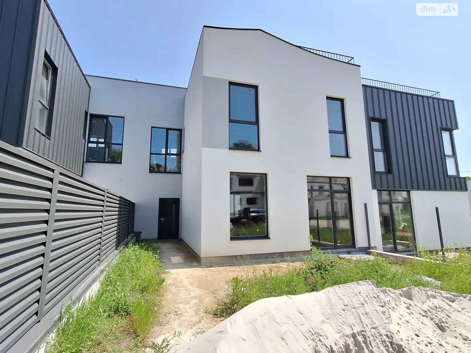 ул. Дмитрия Яворницкого Винники (Львов), цена: 127000 $ - фото 1