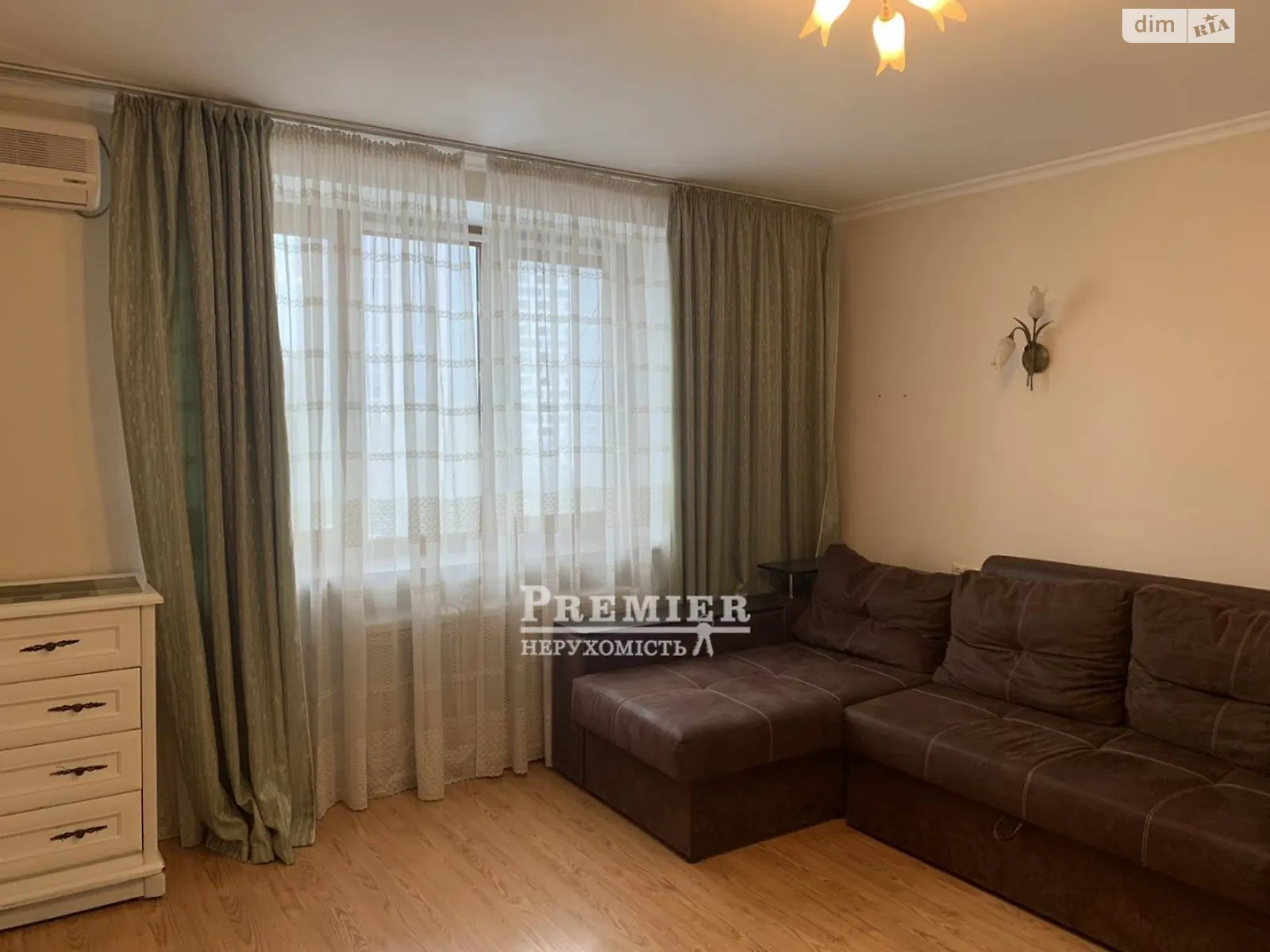 Продается 2-комнатная квартира 50 кв. м в Одессе, просп. Адмиральский - фото 1
