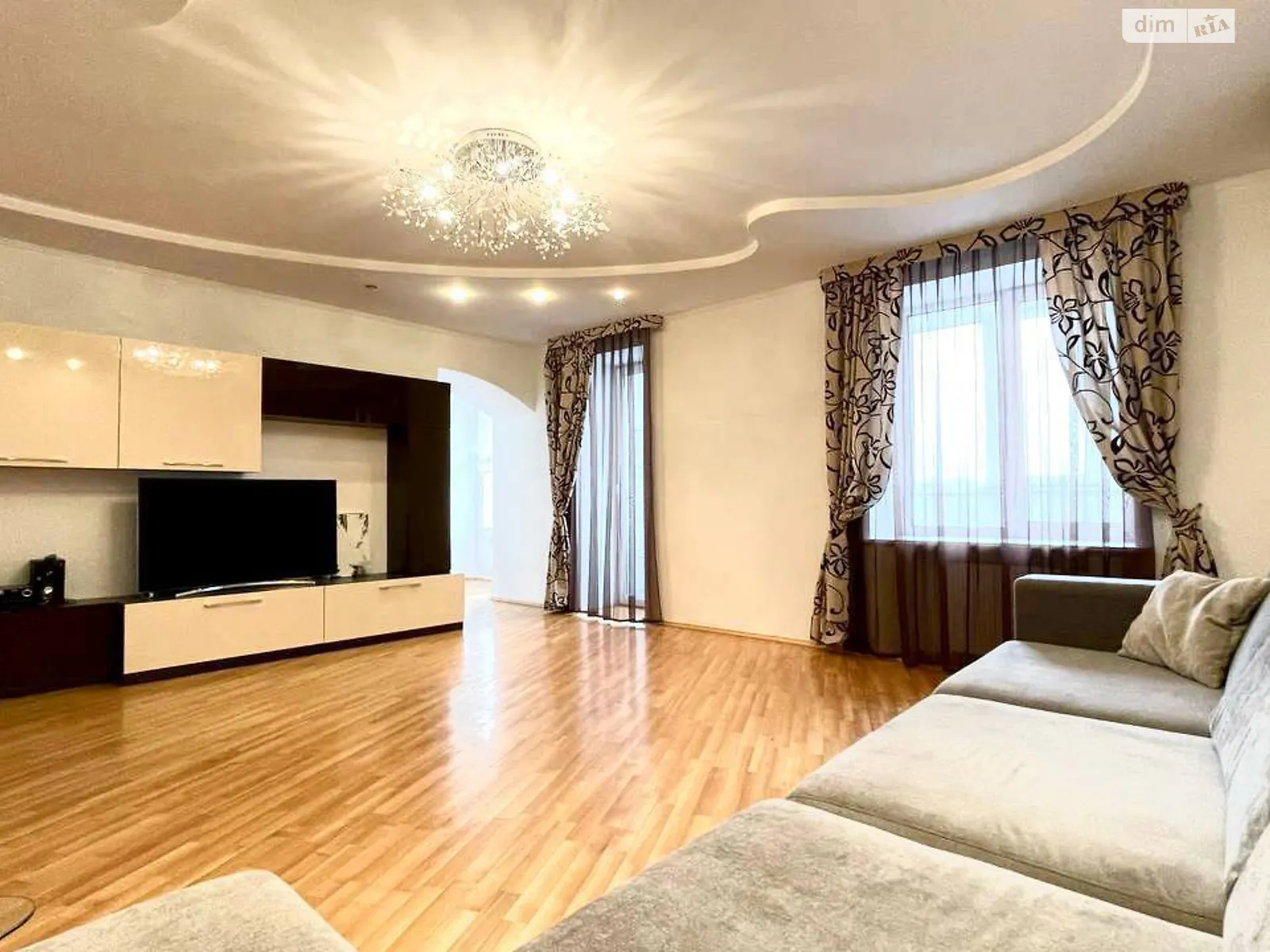 Сдается в аренду 3-комнатная квартира 126 кв. м в Днепре, пер. Станкостроительный - фото 1