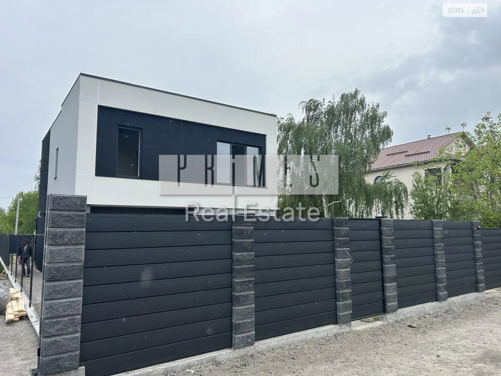 Продается дом на 2 этажа 140 кв. м с мансардой, цена: 130000 $ - фото 1