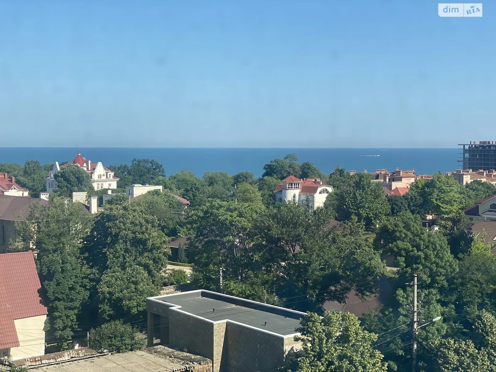 Продается 1-комнатная квартира 57 кв. м в Одессе, Фонтанская дор. - фото 1