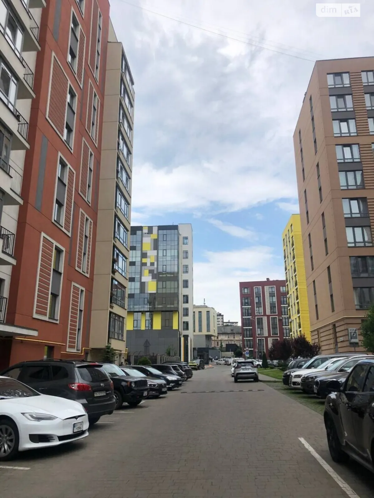 Сдается в аренду 2-комнатная квартира 65.7 кв. м в Львове, цена: 680 $ - фото 1