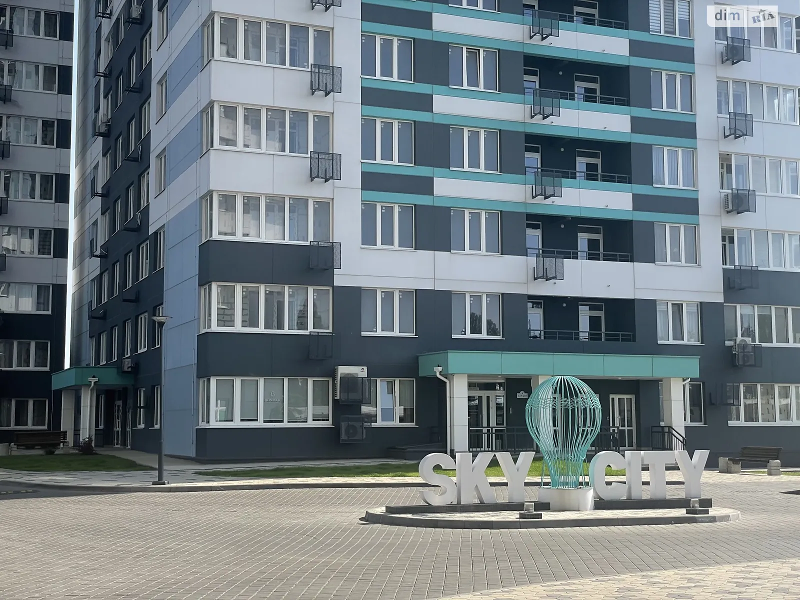 Продается 1-комнатная квартира 46 кв. м в Одессе, ул. Варненская, 29 корпус 1 - фото 1