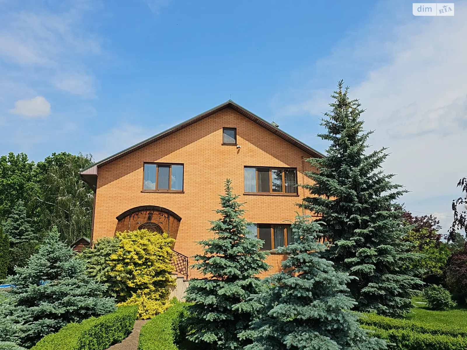 Продається будинок 3 поверховий 300 кв. м з садом, цена: 300000 $ - фото 1