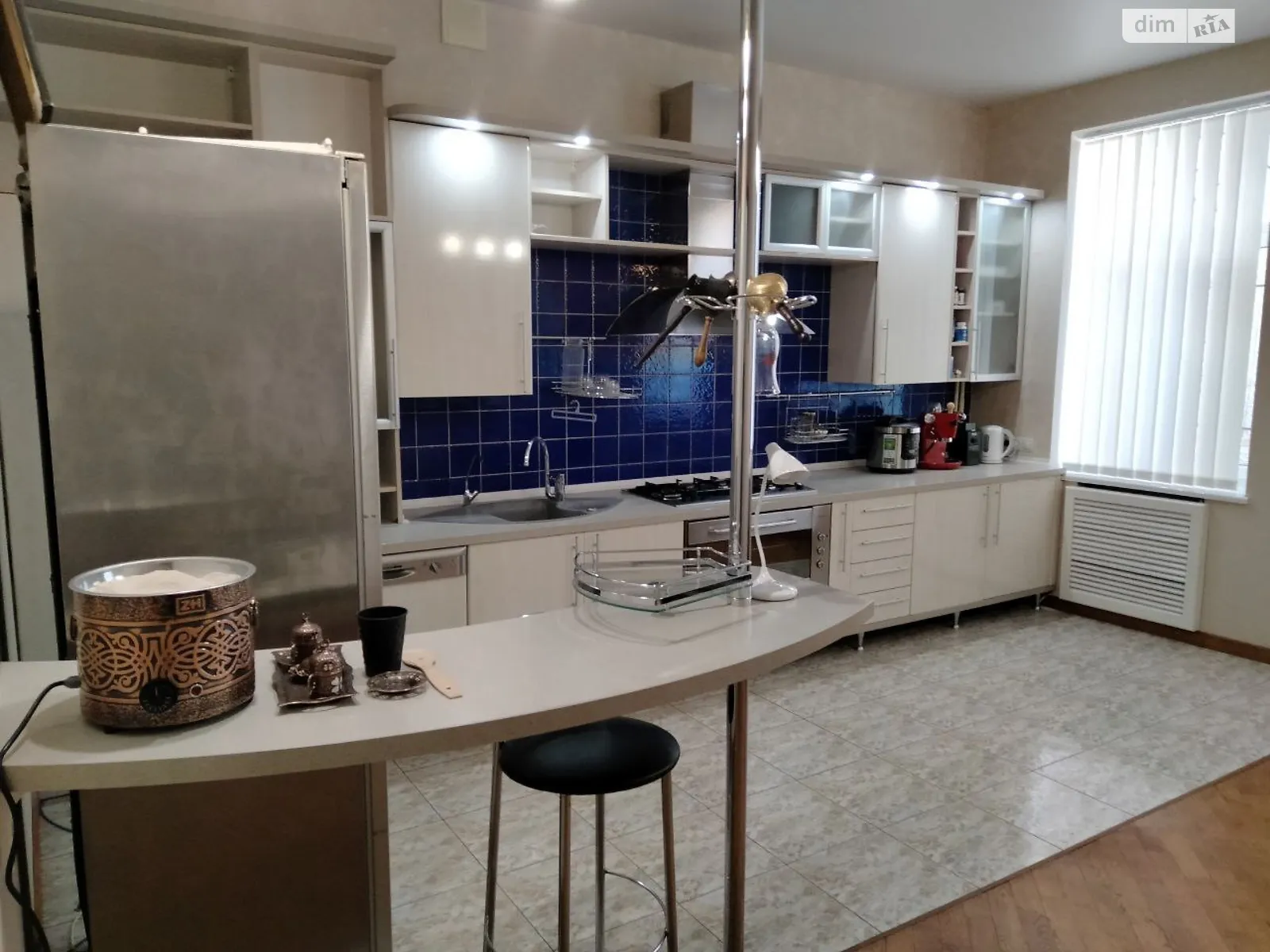 Продается 3-комнатная квартира 134 кв. м в Одессе, ул. Екатерининская - фото 1