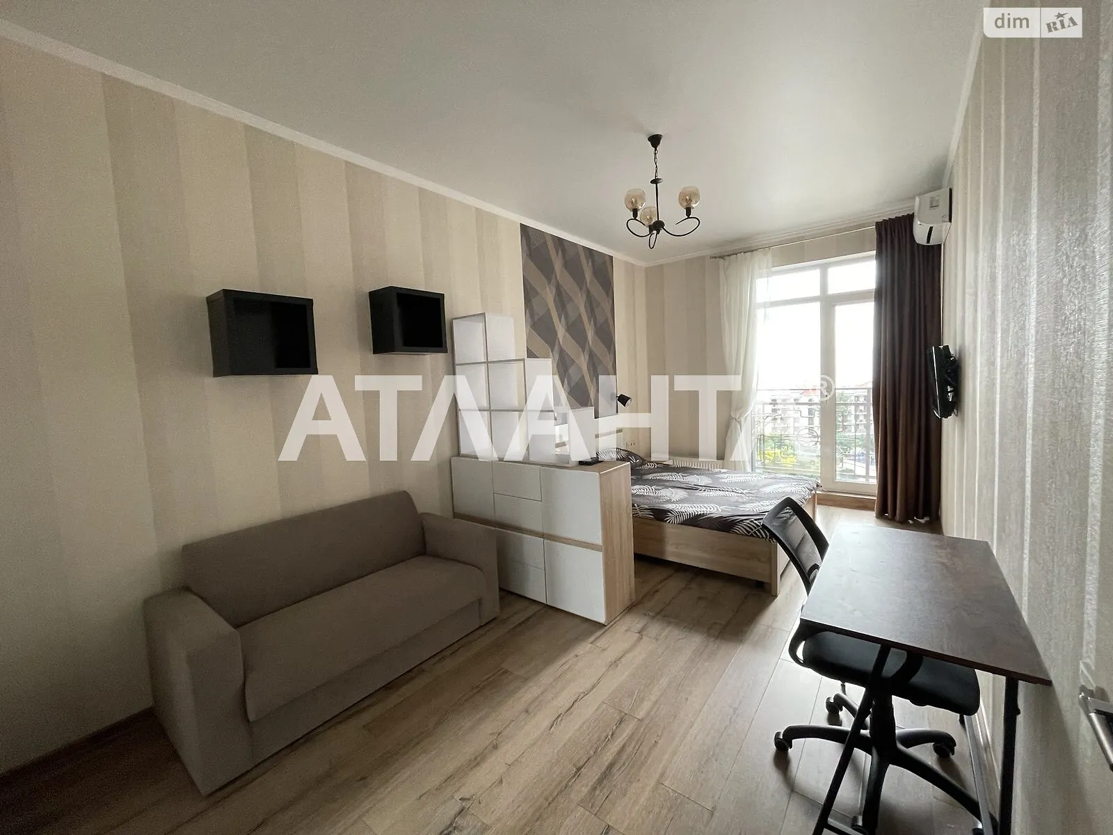 Продається 1-кімнатна квартира 40 кв. м у Одесі, бул. Французький, 60Б - фото 1