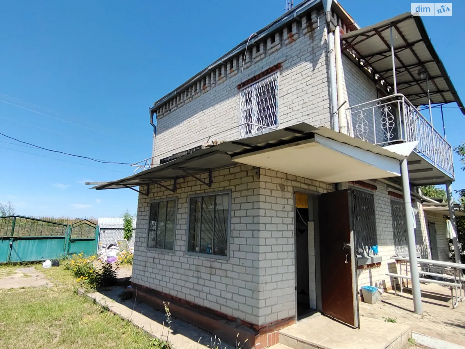 Продается дом на 2 этажа 107 кв. м с гаражом, цена: 25000 $ - фото 1