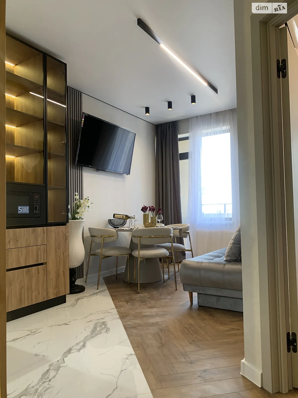 Продается 1-комнатная квартира 45 кв. м в Одессе, ул. Генуэзская, 1/1 - фото 1