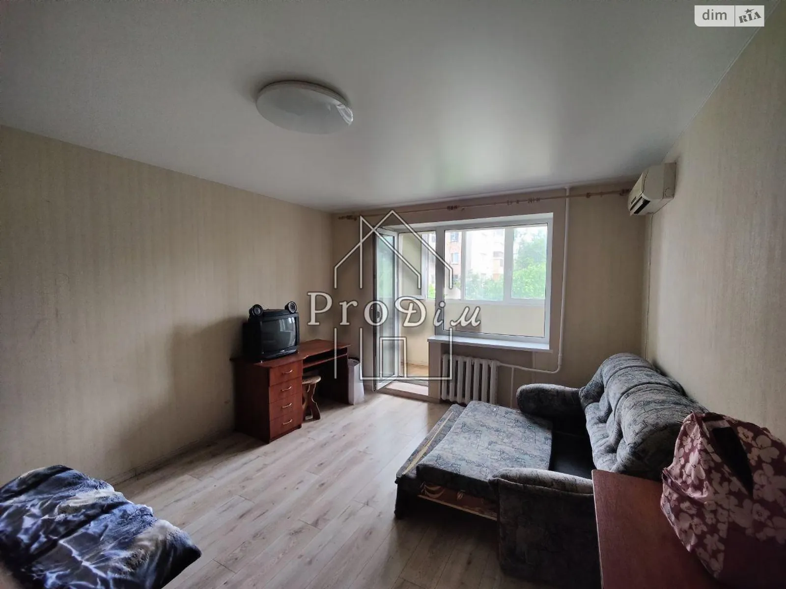 Продается 1-комнатная квартира 36.2 кв. м в Киеве, ул. Евгения Харченка, 29 - фото 1