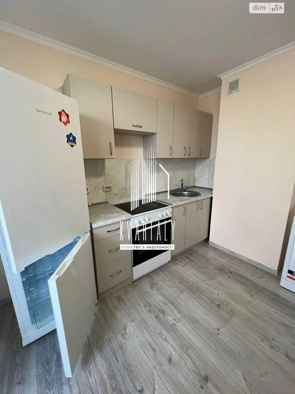 Продается 1-комнатная квартира 37 кв. м в Киеве, ул. Юлии Здановской(Ломоносова), 36В - фото 1