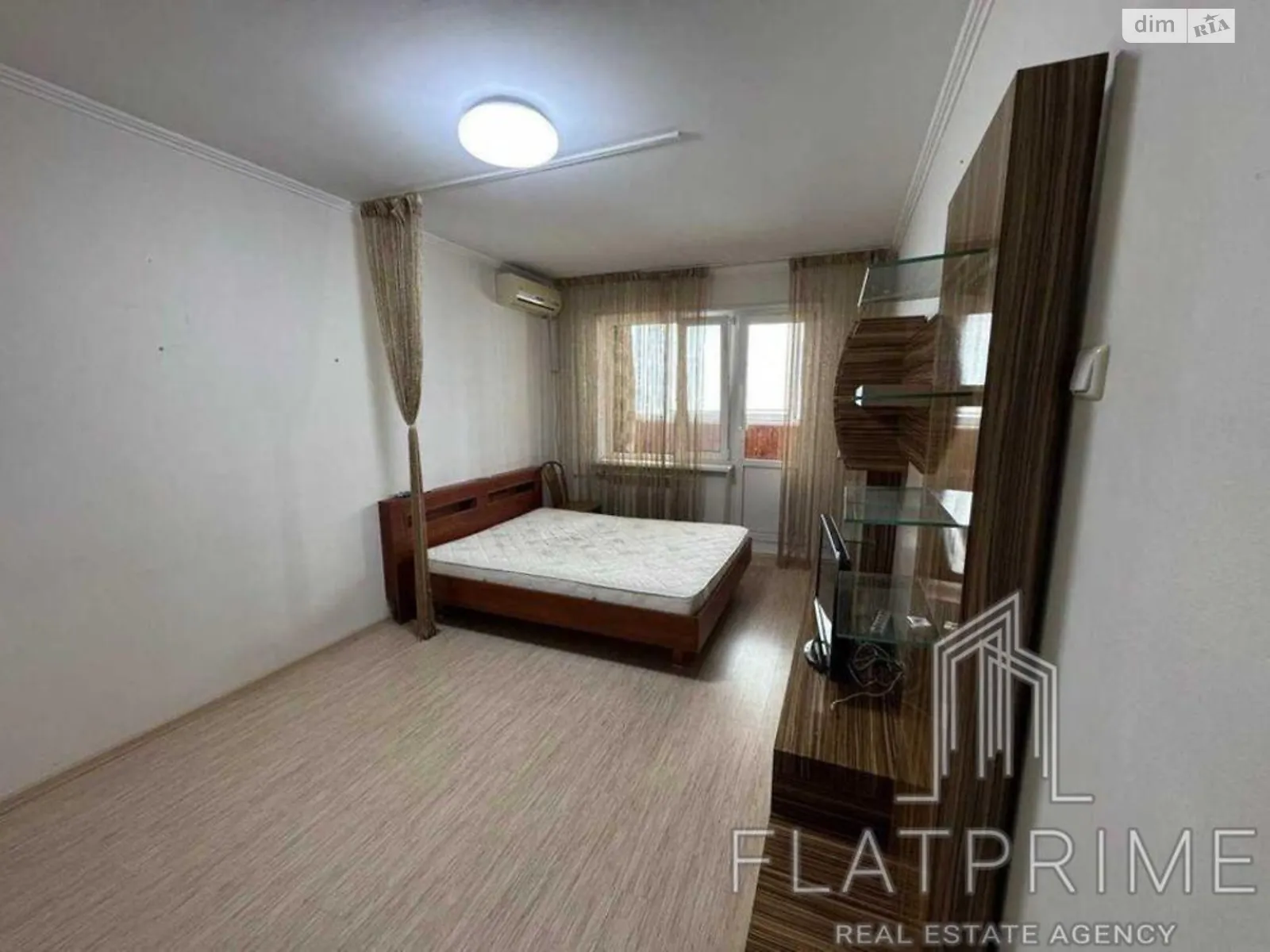 Продается 2-комнатная квартира 55 кв. м в Киеве, ул. Симиренко, 22Б - фото 1